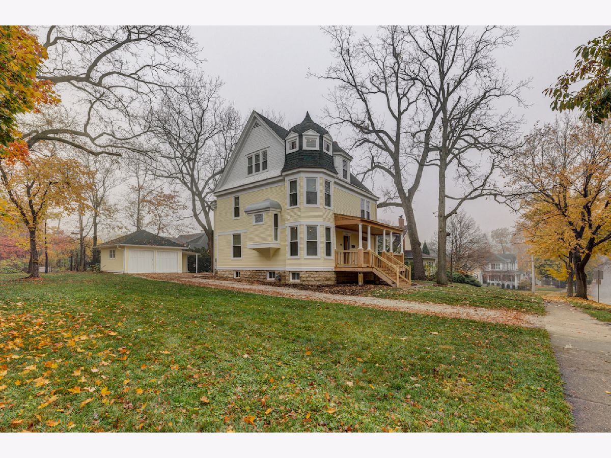  Rented Downers Grove Illinois, 5241 Lyman