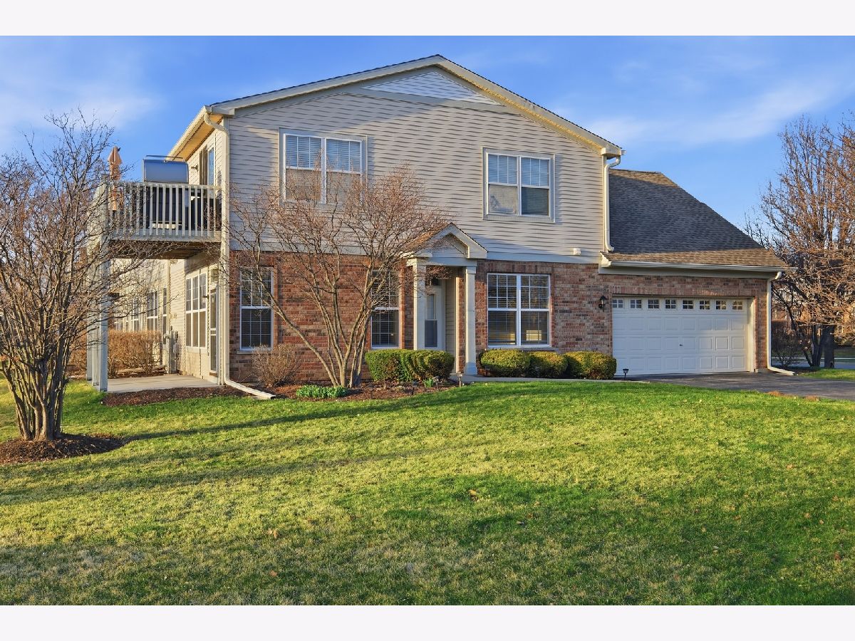 Townhomes & Condos Rented Canterbury Place Algonquin Illinois, 1586 Millbrook