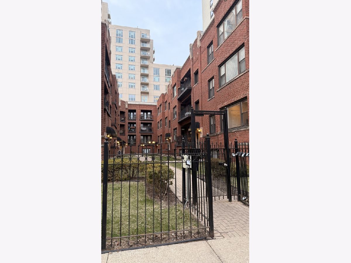  For Sale Chicago Illinois, 904 Winona Street