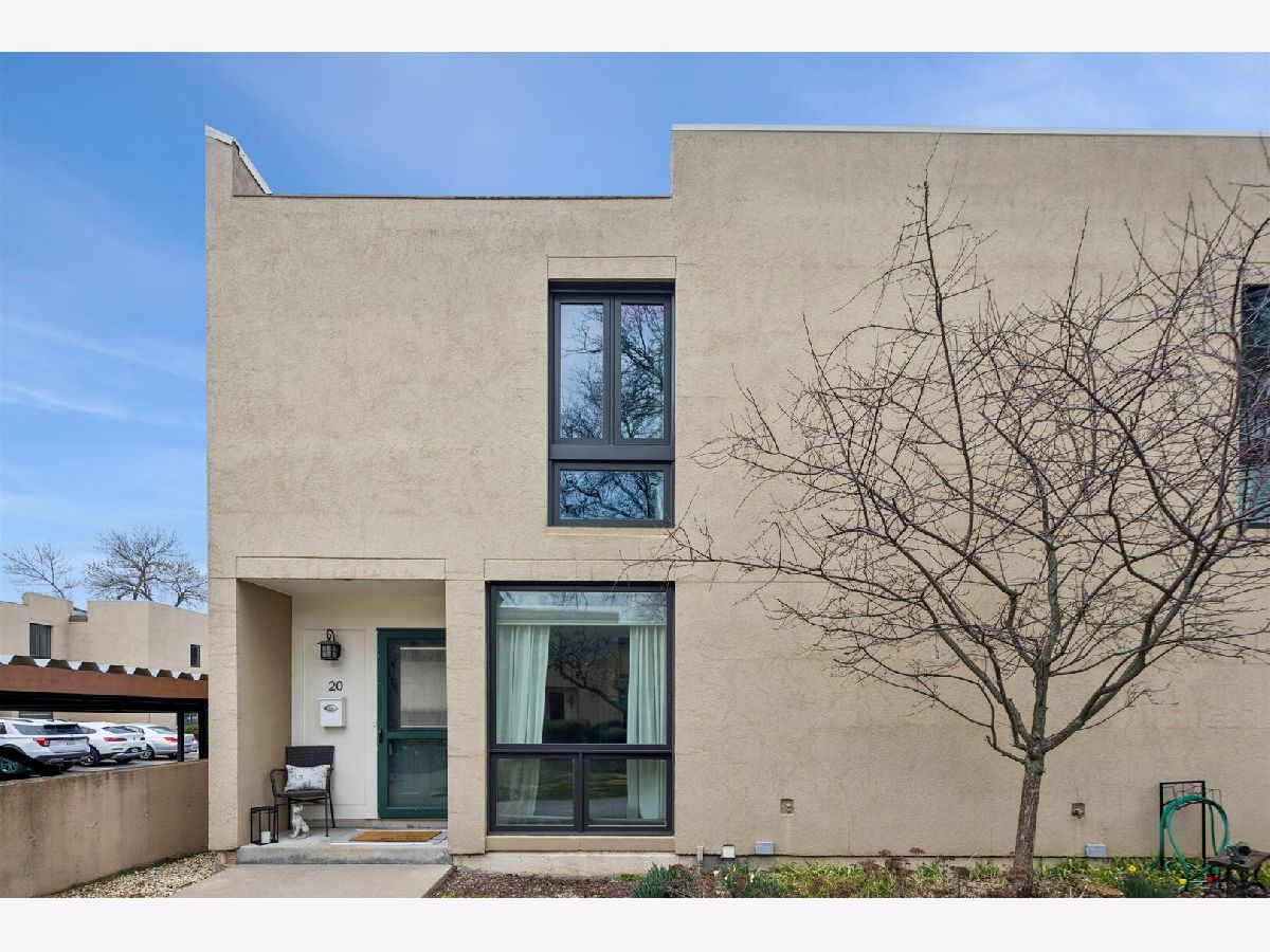  For Sale Elmhurst Illinois, 20 Oak Tree Court