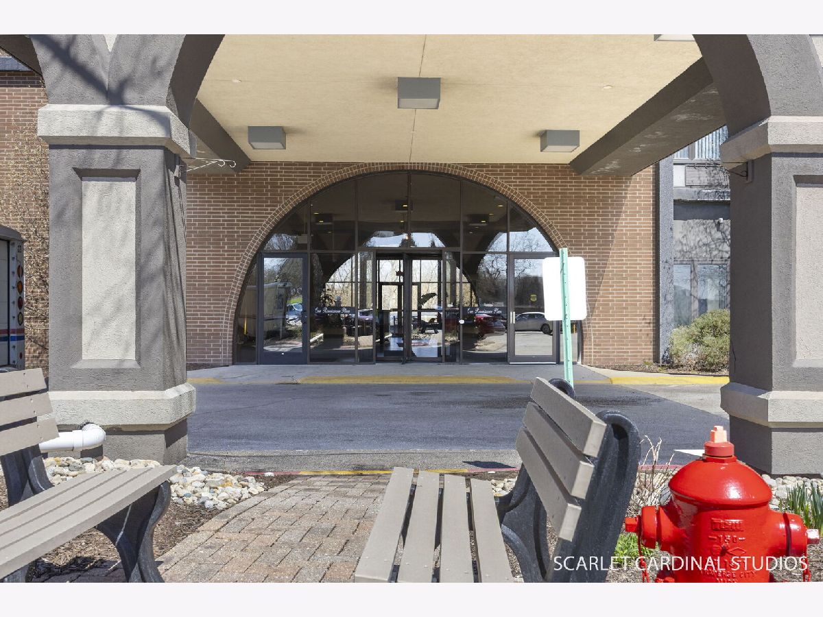 Condominiums For Sale Renaissance Place Palatine Illinois, 1 Renaissance Place