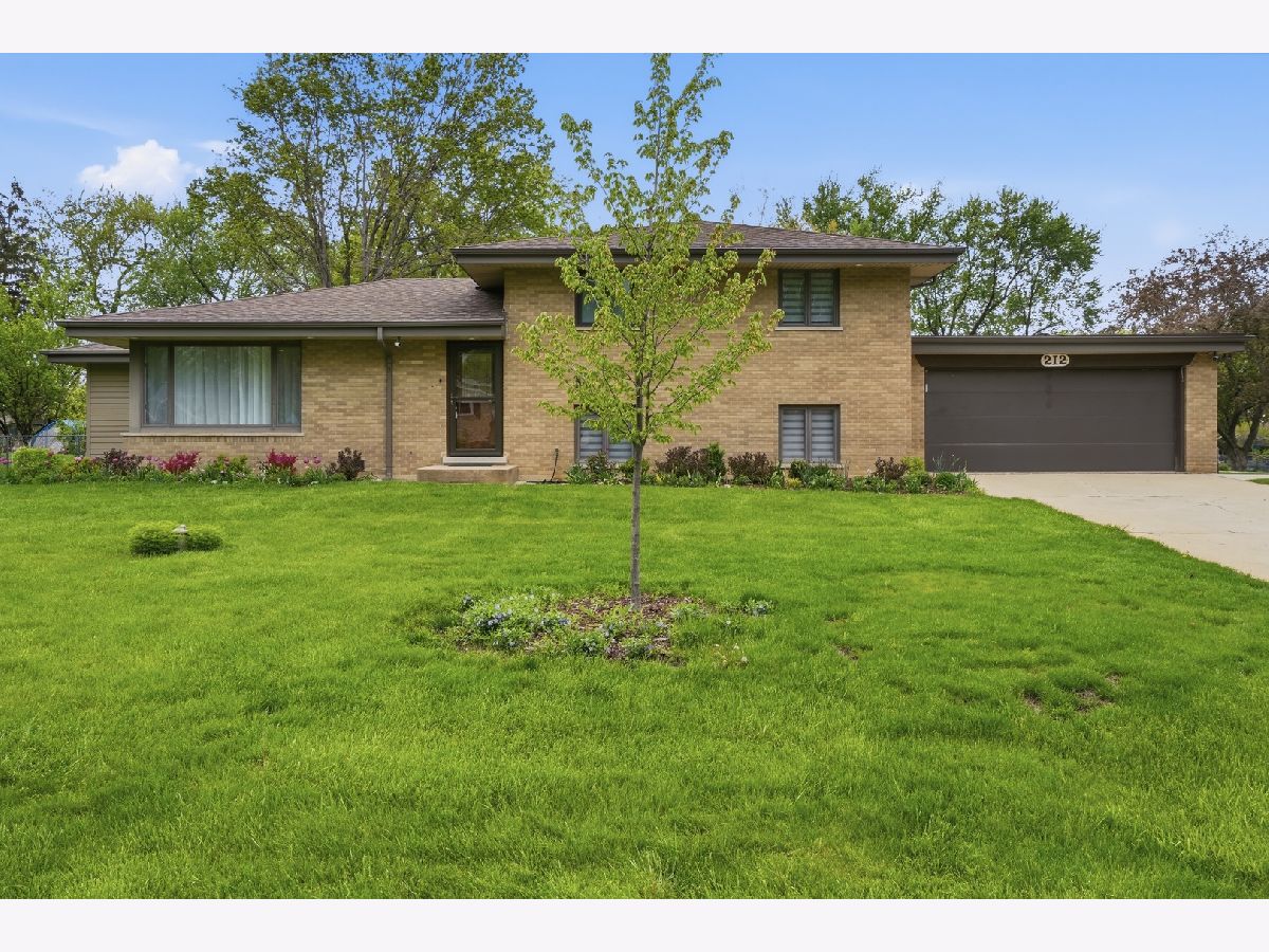  For Sale Schaumburg Illinois, 212 Monterey Avenue