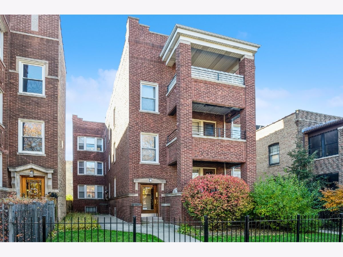  Rented Chicago Illinois, 2713 Giddings