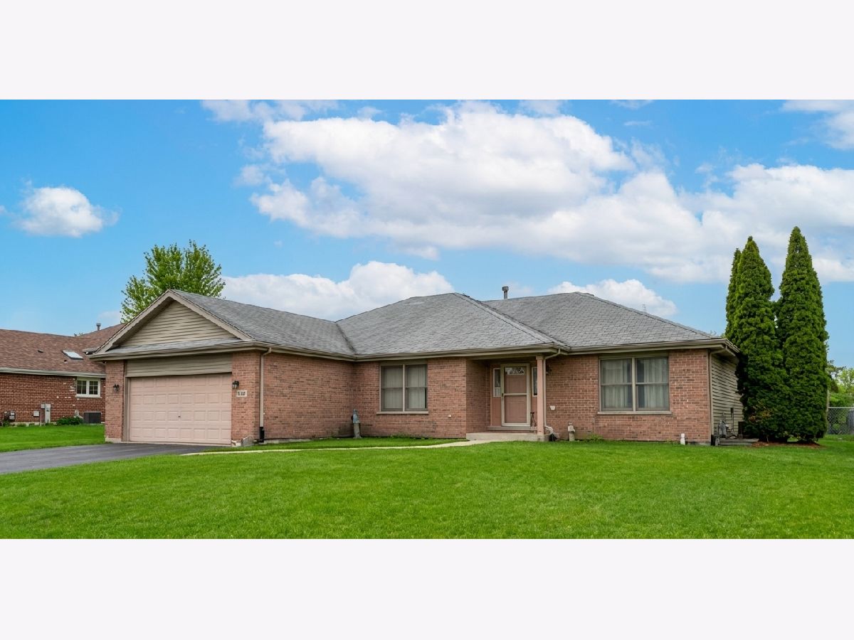  For Sale New Lenox Illinois, 2635 Molly Court