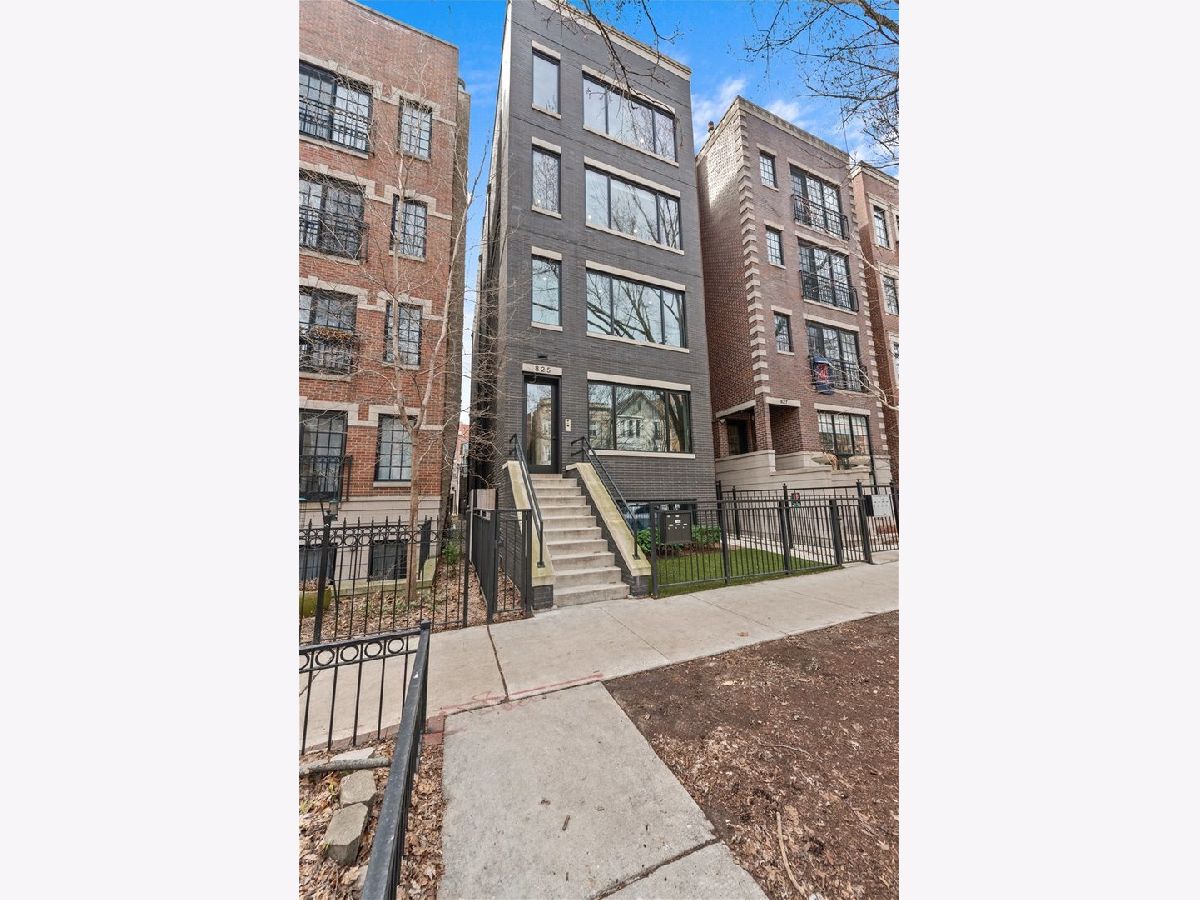  For Sale Chicago Illinois, 825 Buckingham Place
