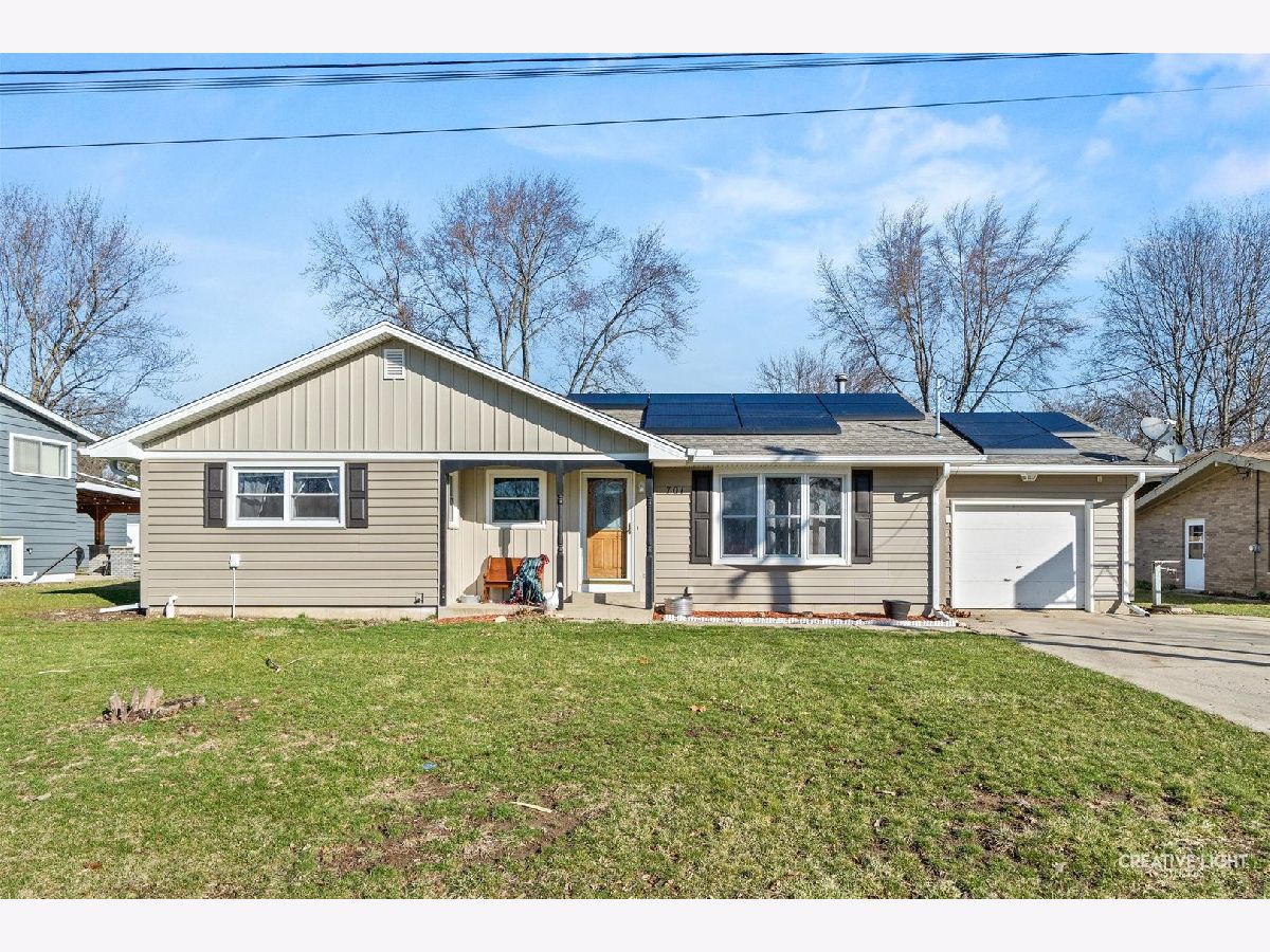  For Sale Plano Illinois, 701 Prairie Street