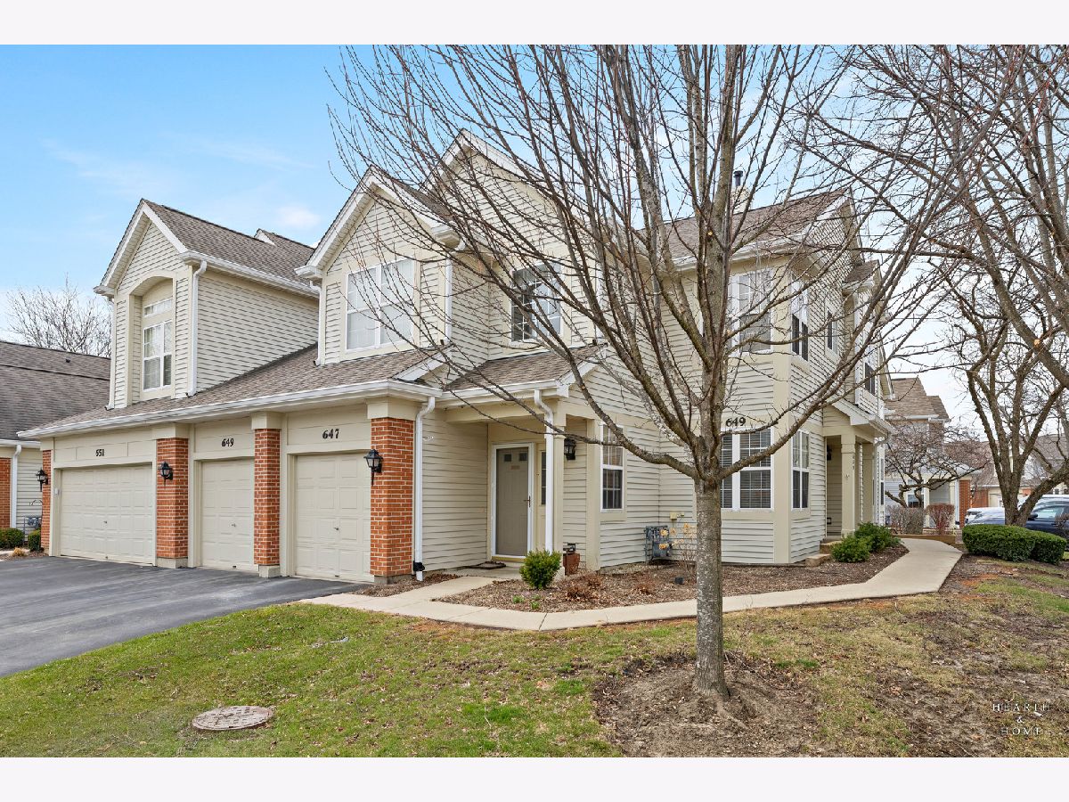 Townhomes For Sale Country Club Villas At Rob Roy Prospect Heights Illinois, 649 Mulberry Drive