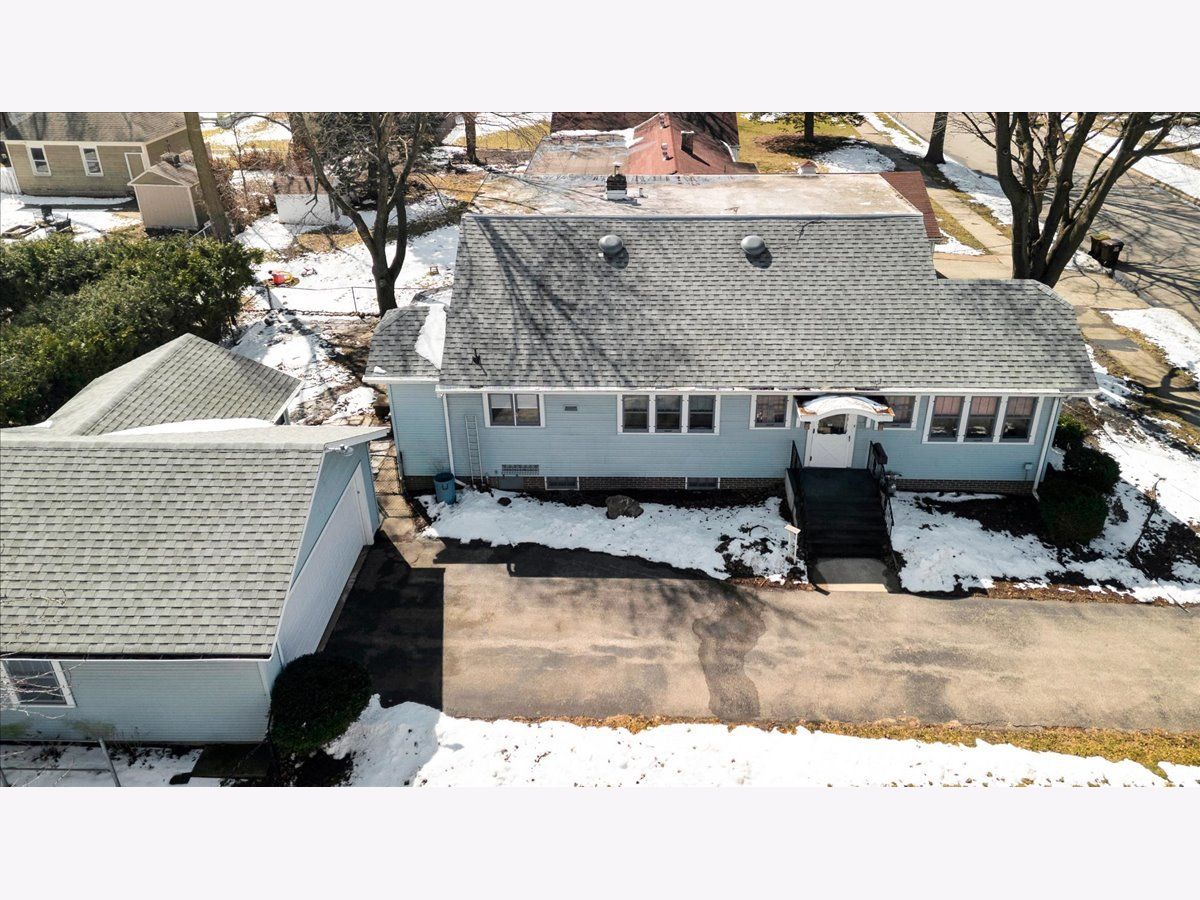  For Sale Belvidere Illinois, 306 Madison Street