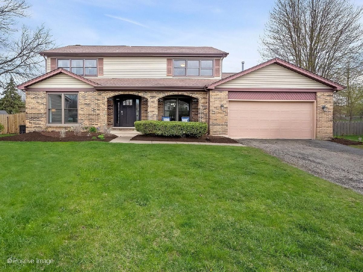  For Sale Carol Stream Illinois, 612 Stuart Drive