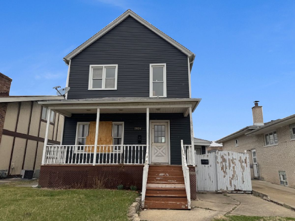  For Sale Blue Island Illinois, 2024 Union Street