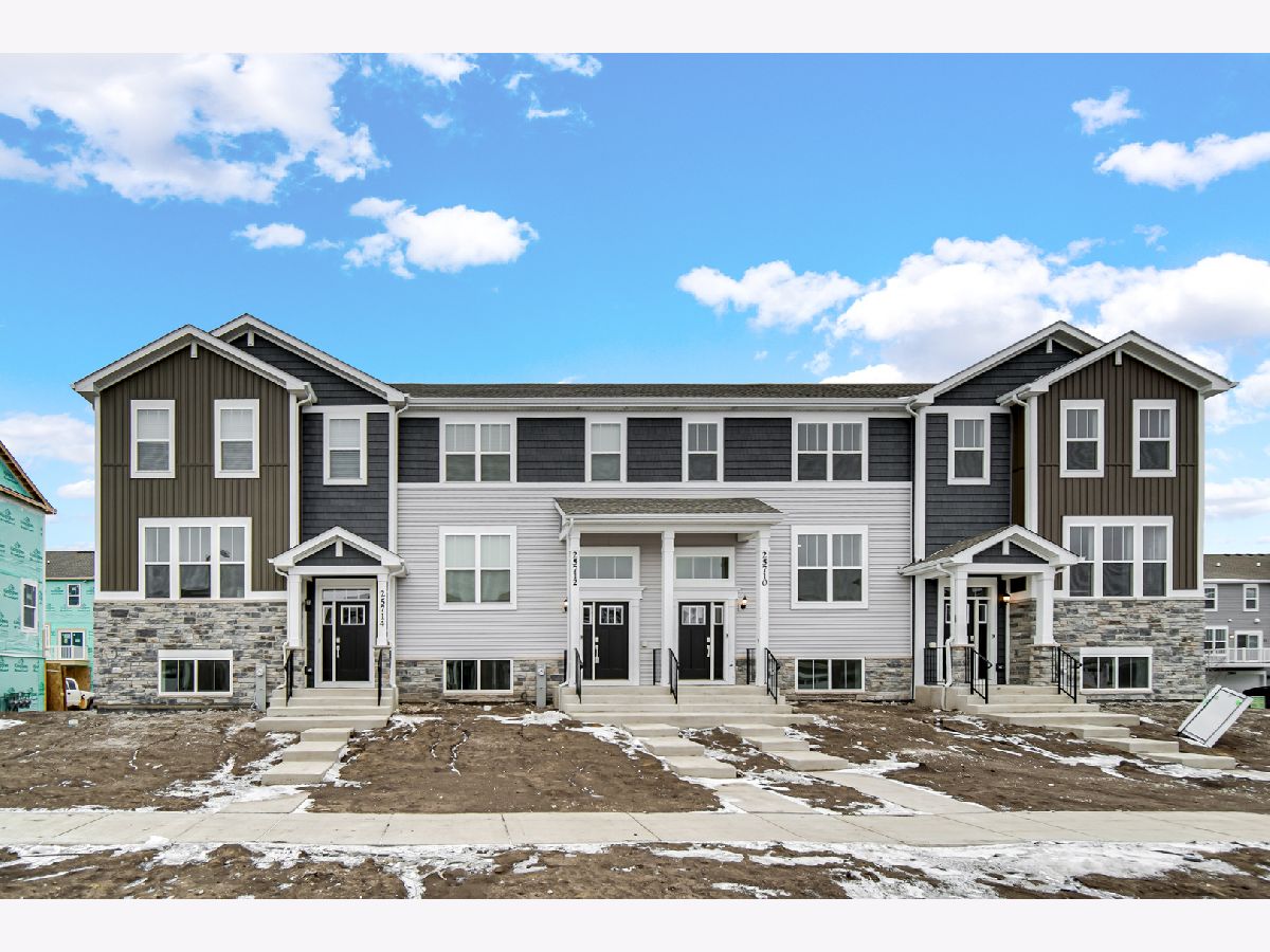 Condos & Townhomes Rented Autumn Glen Plainfield Illinois, 25712 Yorkshire