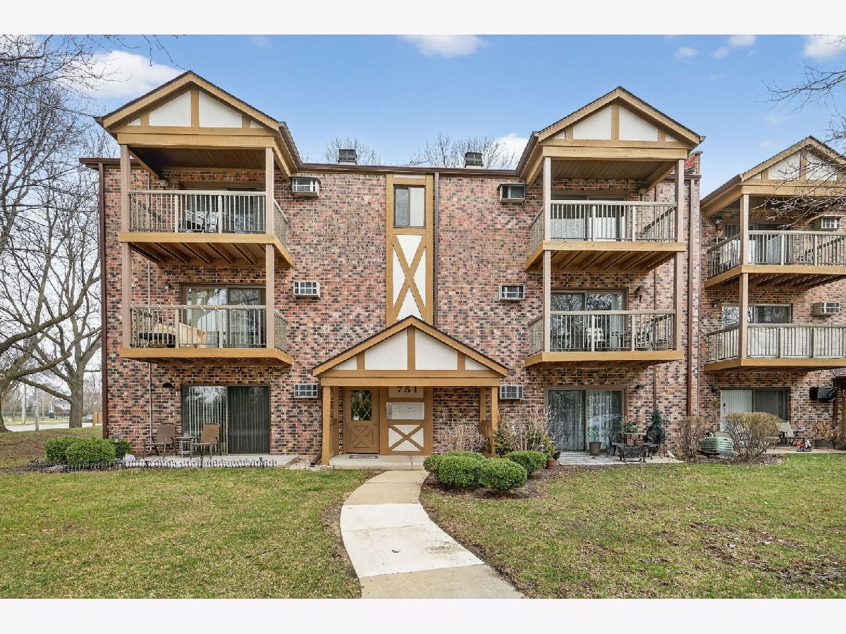  For Rent Arlington Heights Illinois, 751 Dwyer