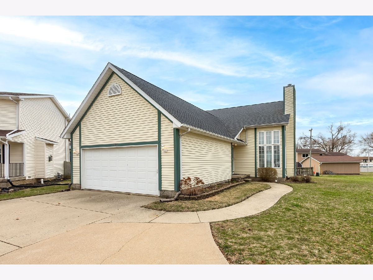  For Sale Colona Illinois, 313 Sullivan Drive