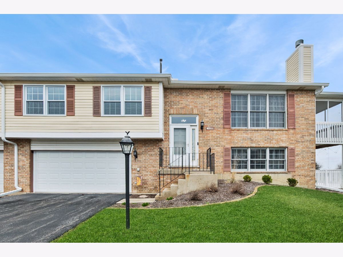  For Sale Mokena Illinois, 10121 Cambridge Court