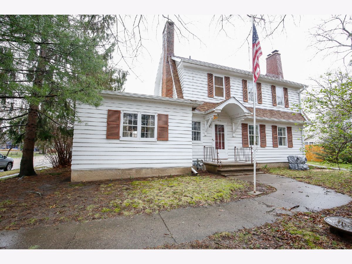  For Sale Dixon Illinois, 422 Hennepin Avenue