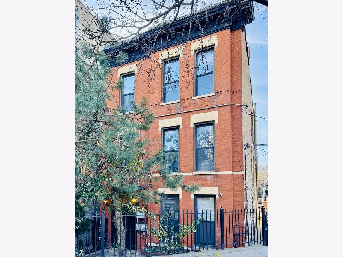  Rented Chicago Illinois, 1302 Cleveland