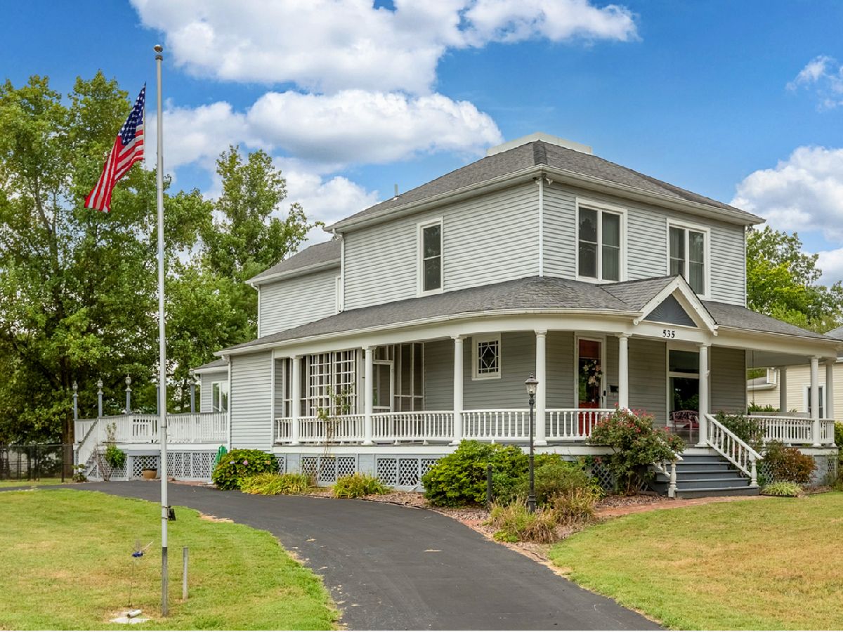  For Sale Duquoin Illinois, 535 Main Street