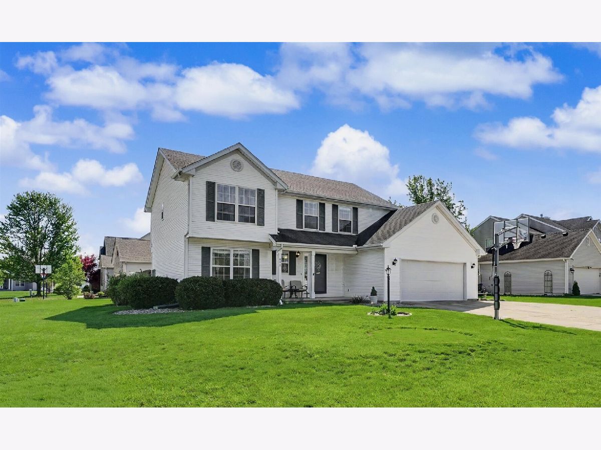  For Sale Monticello Illinois, 401 Crest View Drive