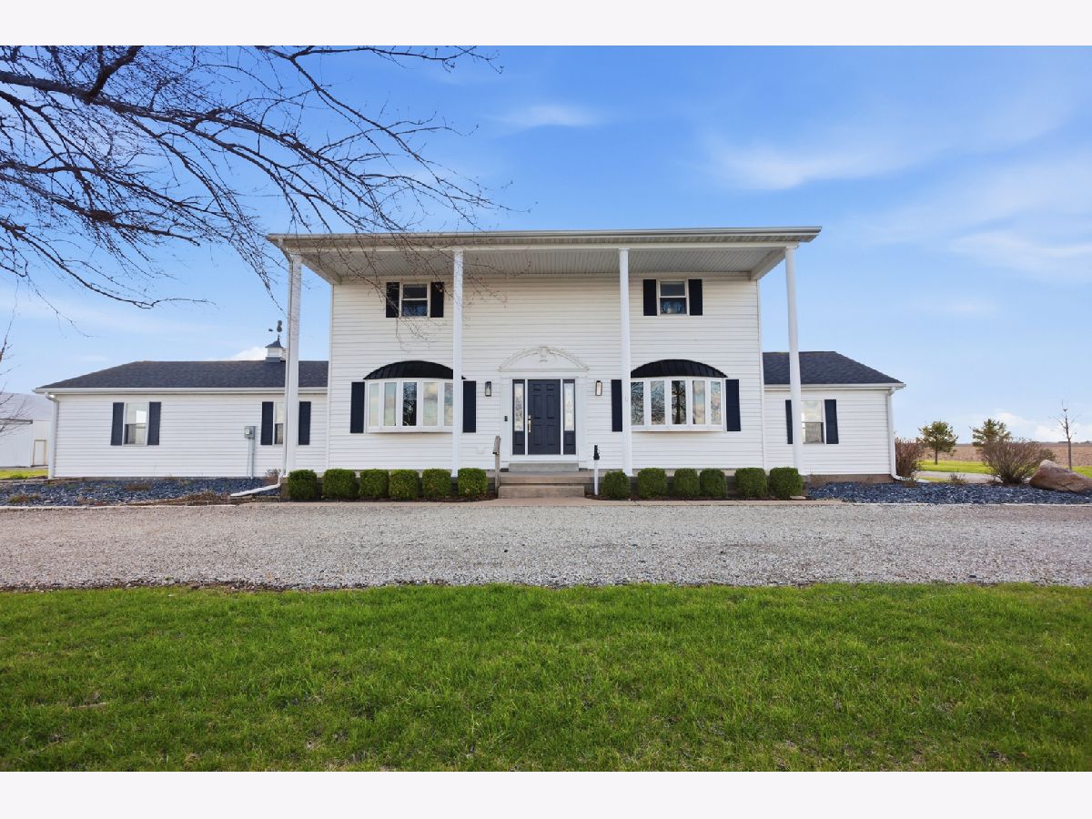  For Sale Seymour Illinois, 1189 County Road 200 E Road