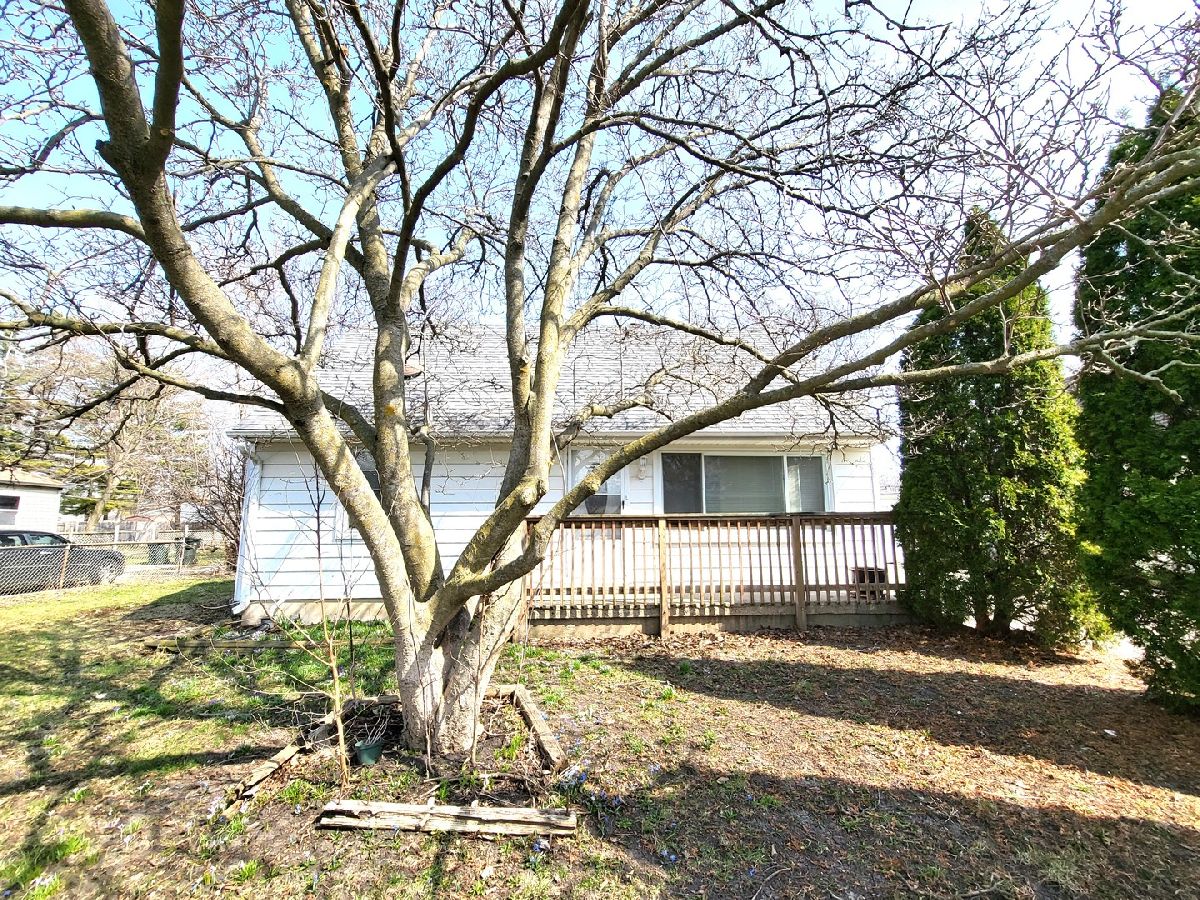  For Sale Round Lake Park Illinois, 209 Bellevue Drive