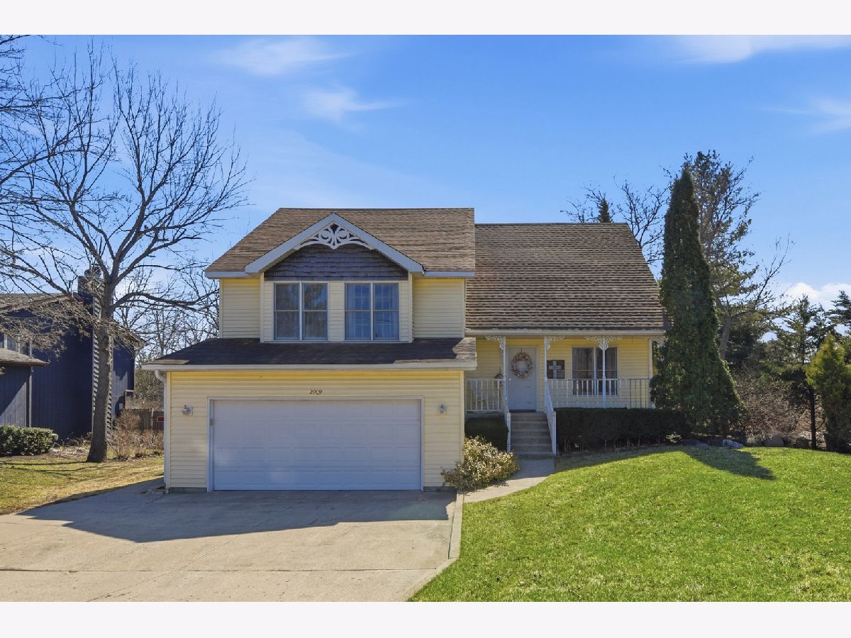  For Sale Zion Illinois, 2909 Salem Boulevard