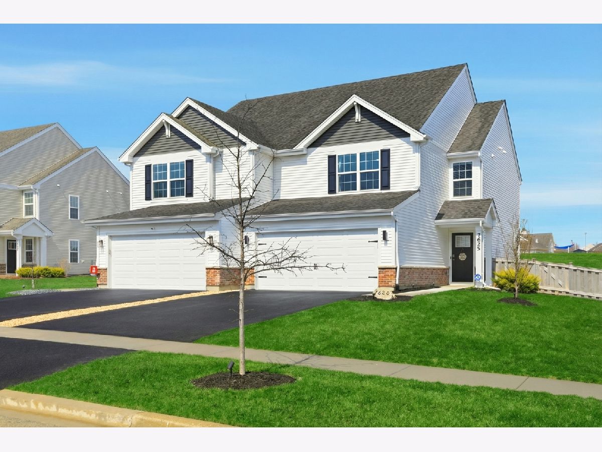 Homes & Townhomes For Sale Lakewood Prairie Joliet Illinois, 7625 Stonecrop Lane