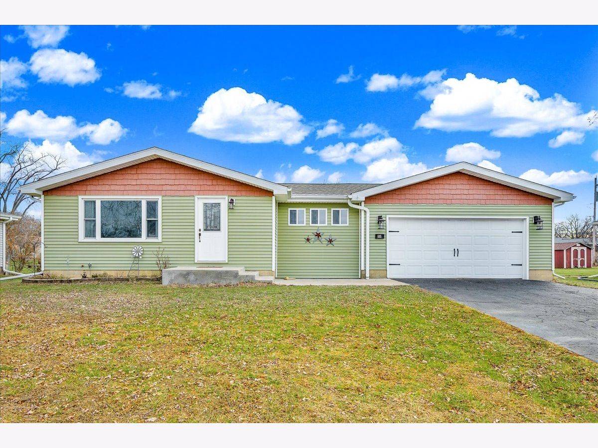  Sold Washington Illinois, 605 Belaire