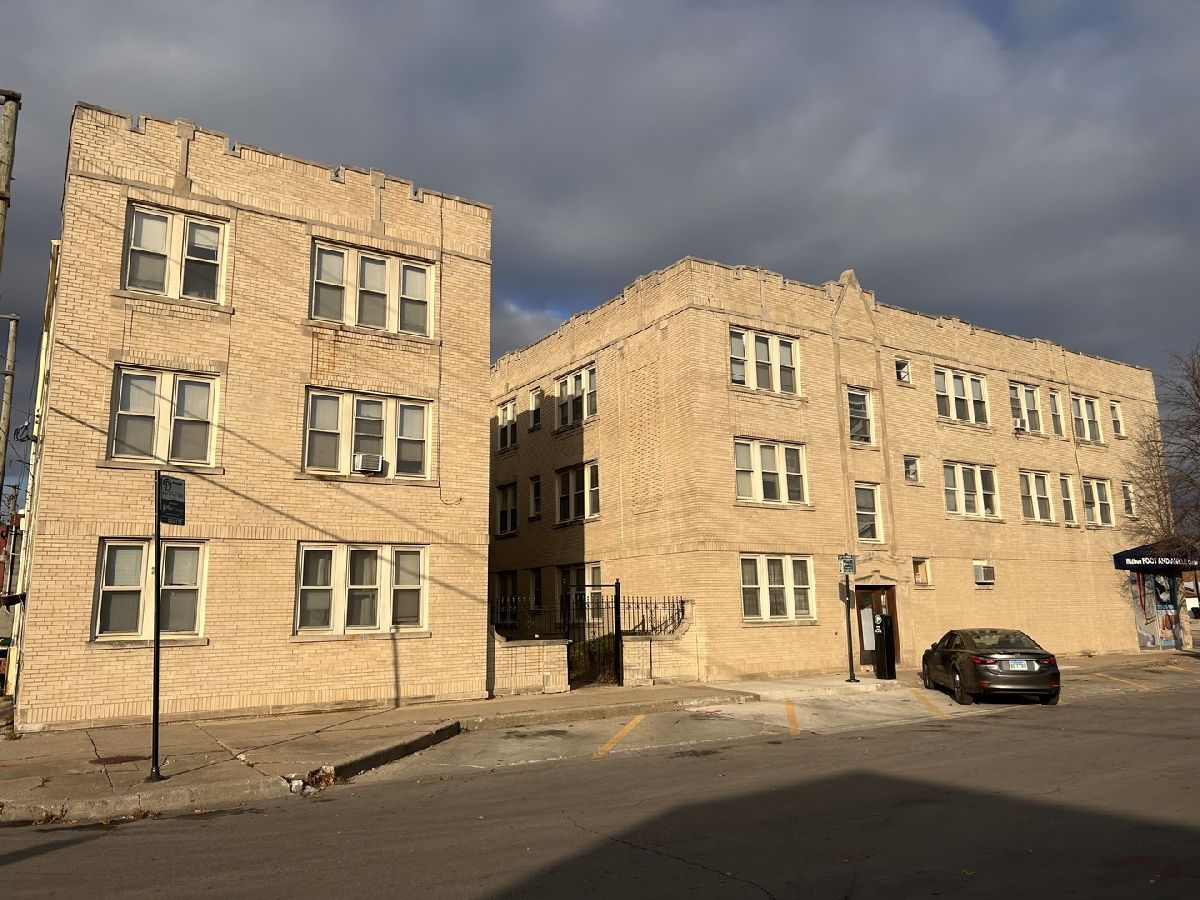  Rented Chicago Illinois, 3152 Linder