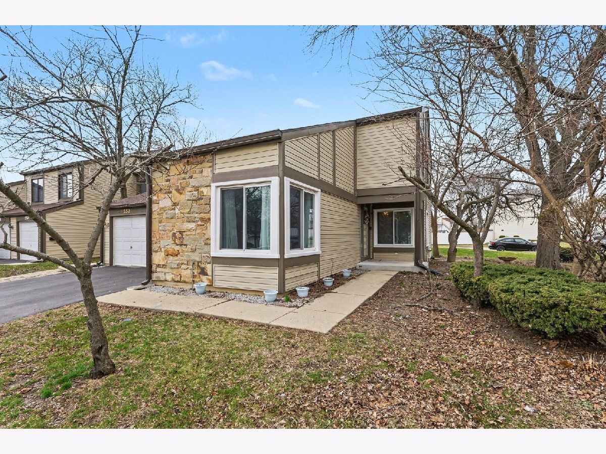  For Sale Carol Stream Illinois, 554 Alton Court