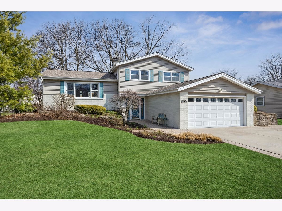  For Sale Darien Illinois, 710 Maple Lane