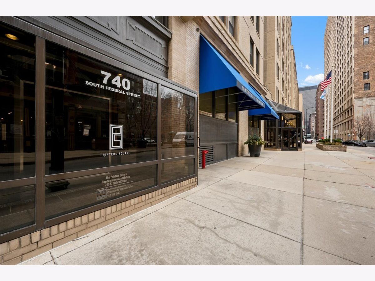  For Sale Chicago Illinois, 740 Federal Street