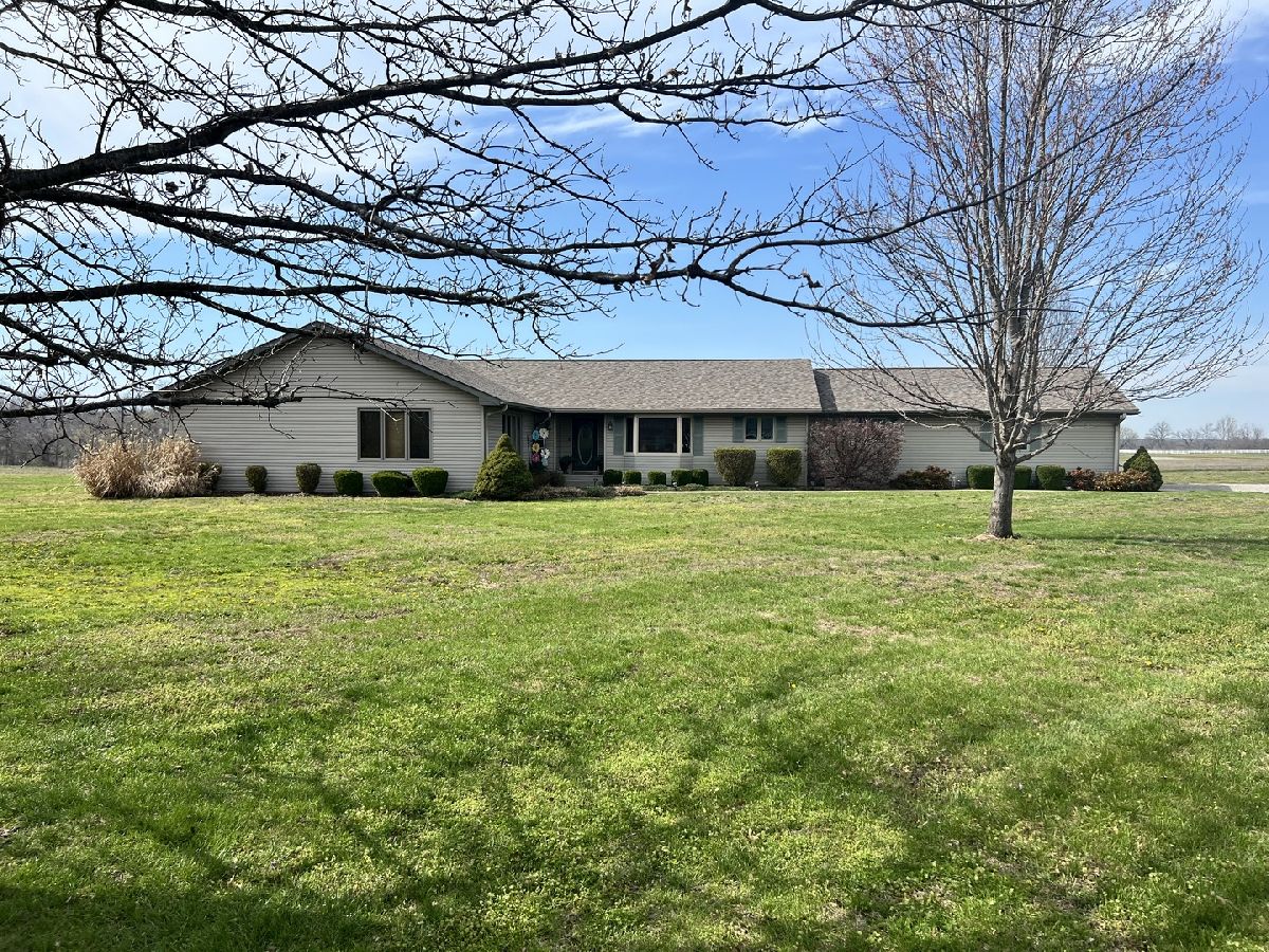  For Sale Murphysboro Illinois, 233 Dunivan Road