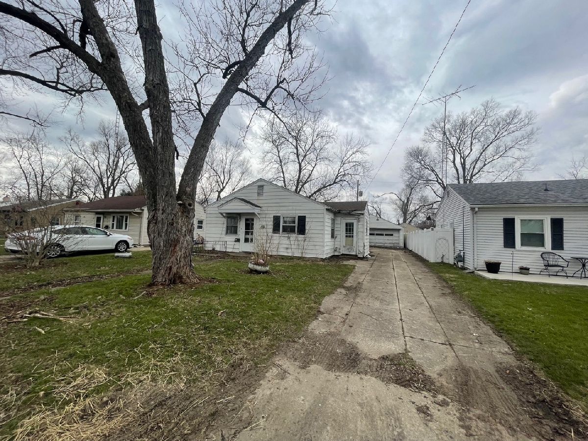  For Sale Kankakee Illinois, 725 Webster Circle
