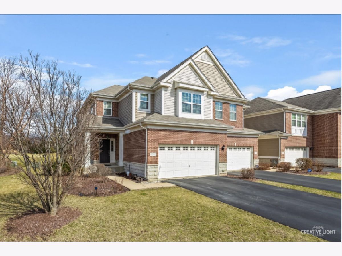 Townhomes For Sale Mayfair Naperville Illinois, 2782 Blakely Lane