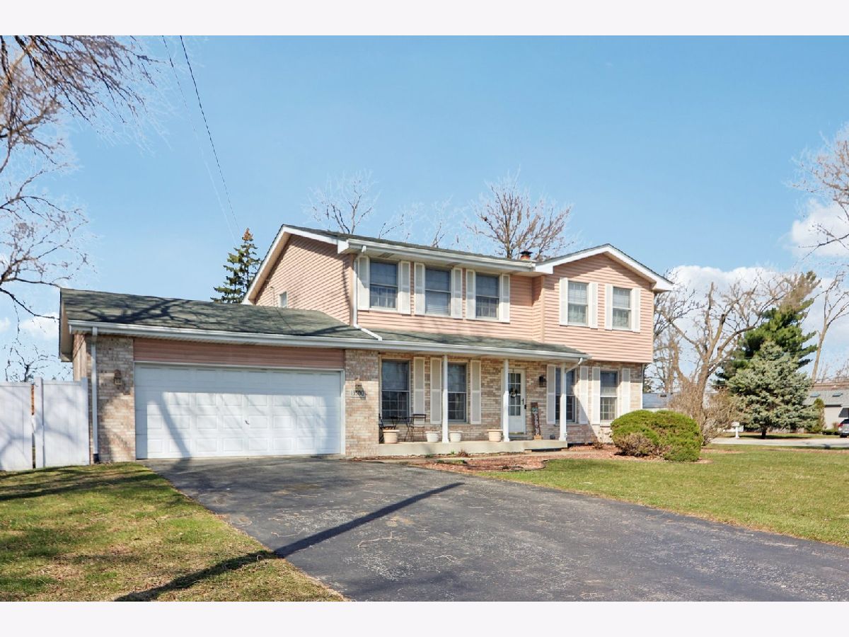  For Sale Crestwood Illinois, 13500 Lavergne Avenue