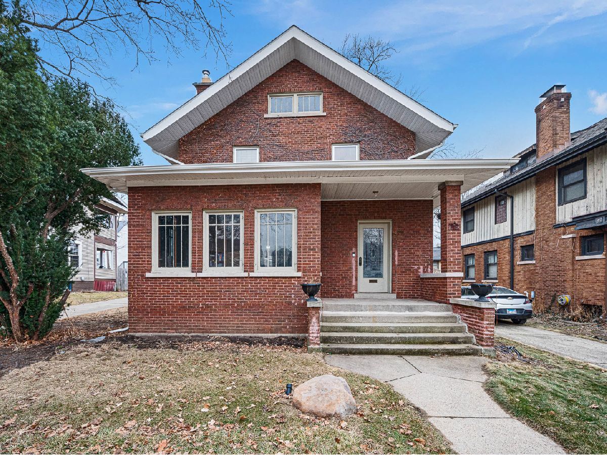  For Sale Rockford Illinois, 812 Garfield Avenue