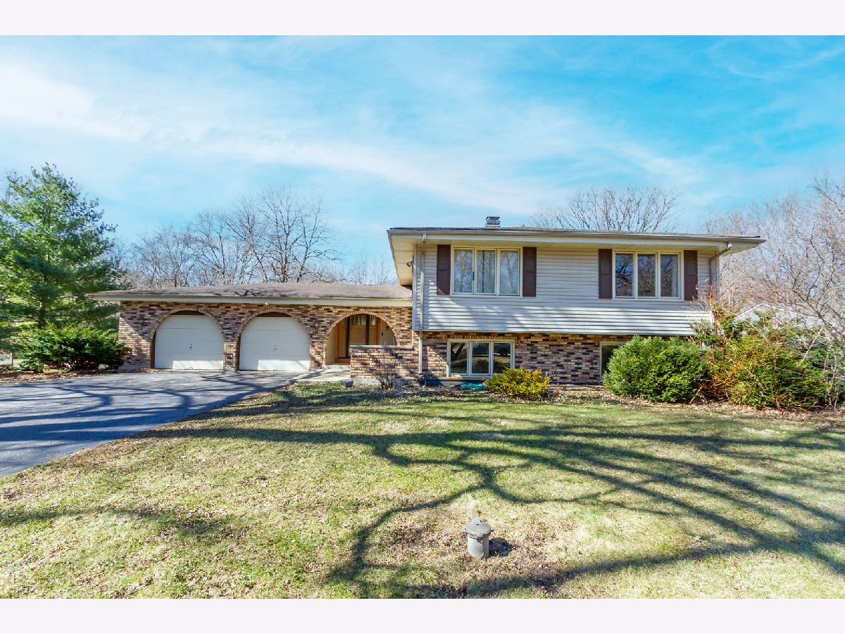 Homes For Sale Wayne Oaks West Chicago Illinois, 3N046 Lakeview Court