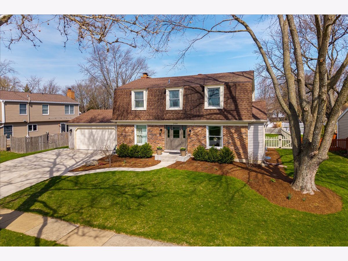  For Sale Naperville Illinois, 208 Birchwood Drive