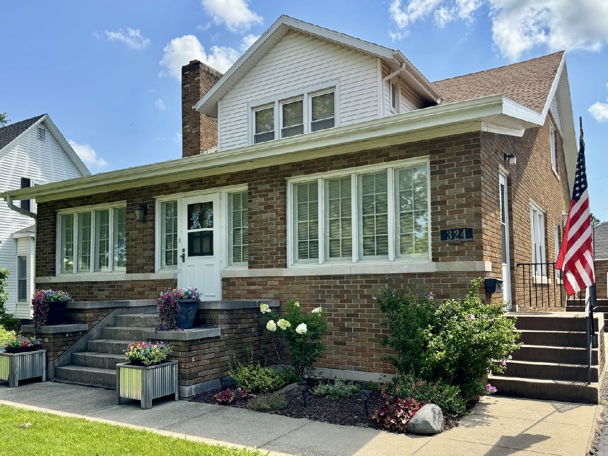  For Sale Gibson City Illinois, 324 Sangamon Avenue