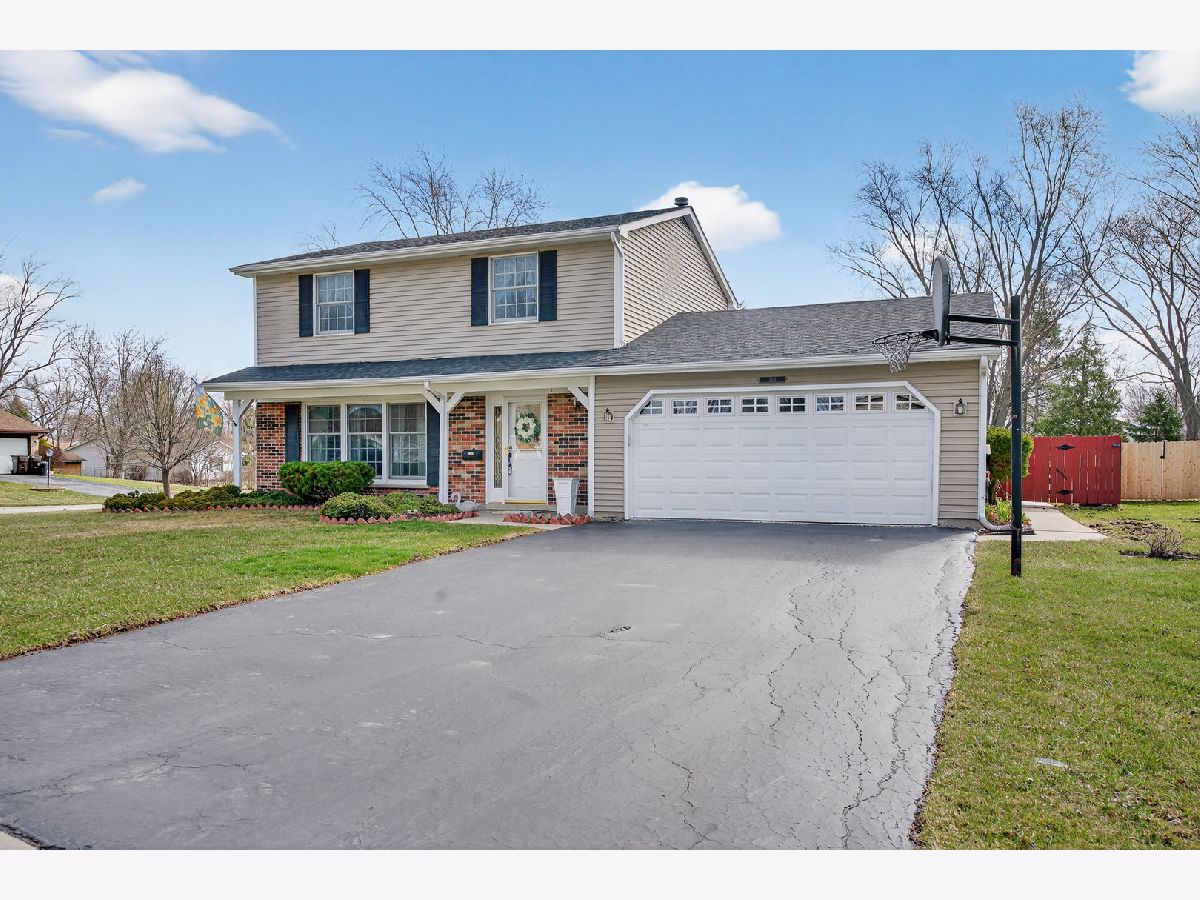  For Sale Lake Zurich Illinois, 360 Pebble Creek Drive