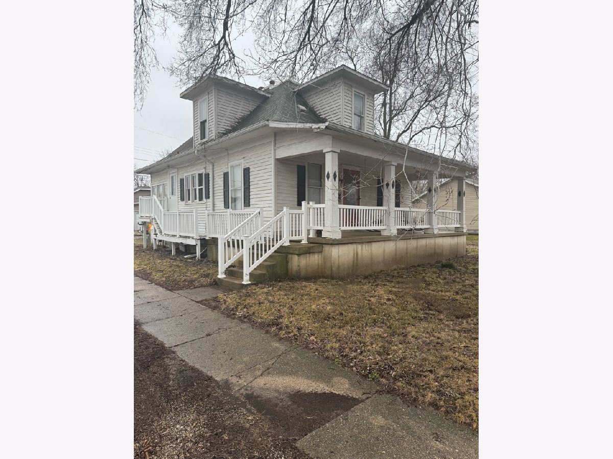  Sold Arthur Illinois, 506 Beech