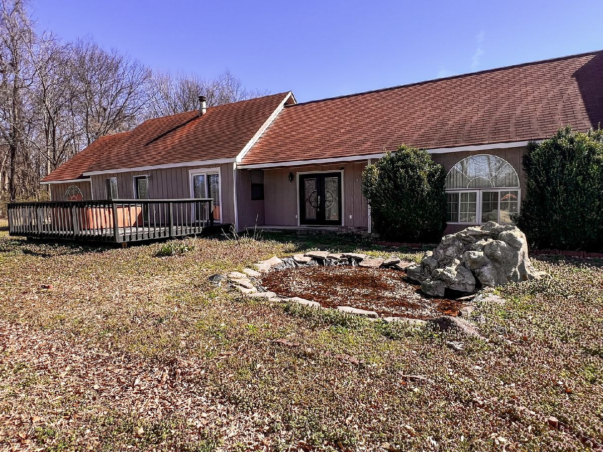 Homes For Sale Forest Cove Estates Carlyle Illinois, 21604 Fox Drive