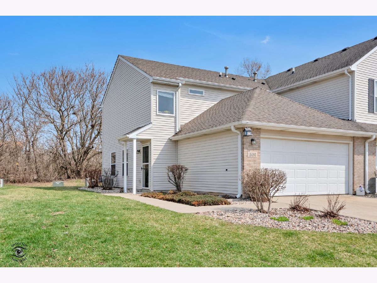 Townhomes & Homes For Sale Leighlinbridge Manhattan Illinois, 25181 Faraday Road