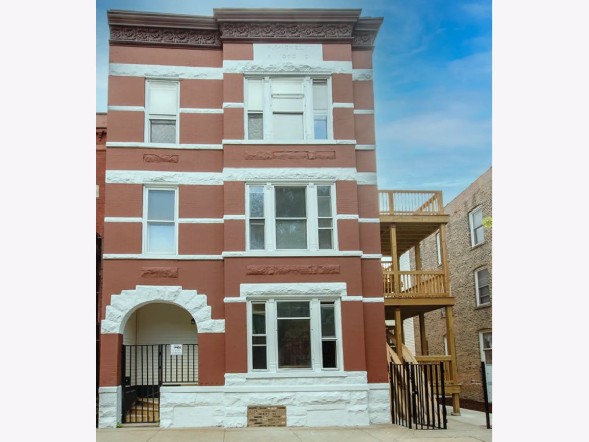  Rented Chicago Illinois, 2163 Bell