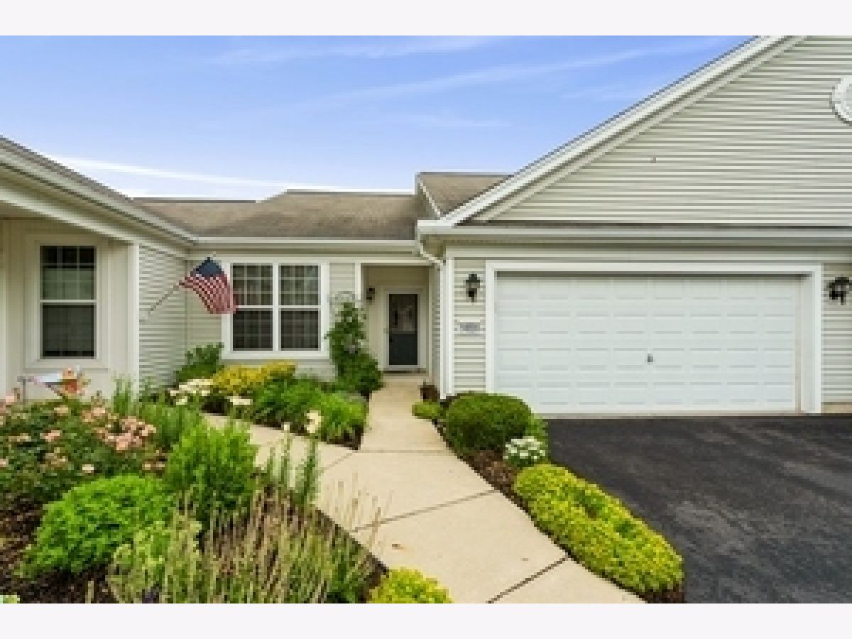  For Rent Huntley Illinois, 14024 Beaver Dam