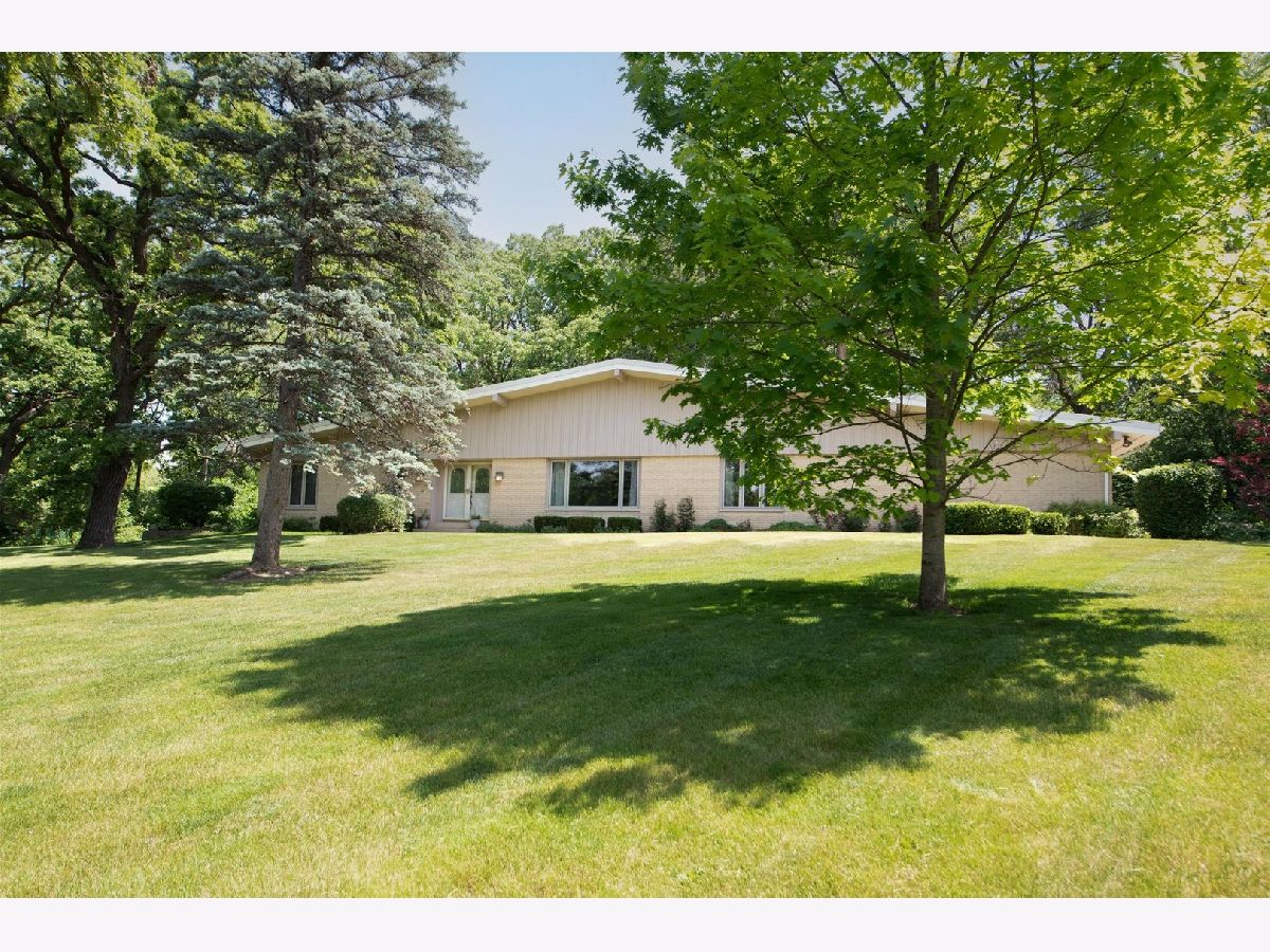 Homes For Sale Sherwood Oaks Elgin Illinois, 1196 Nottingham Lane