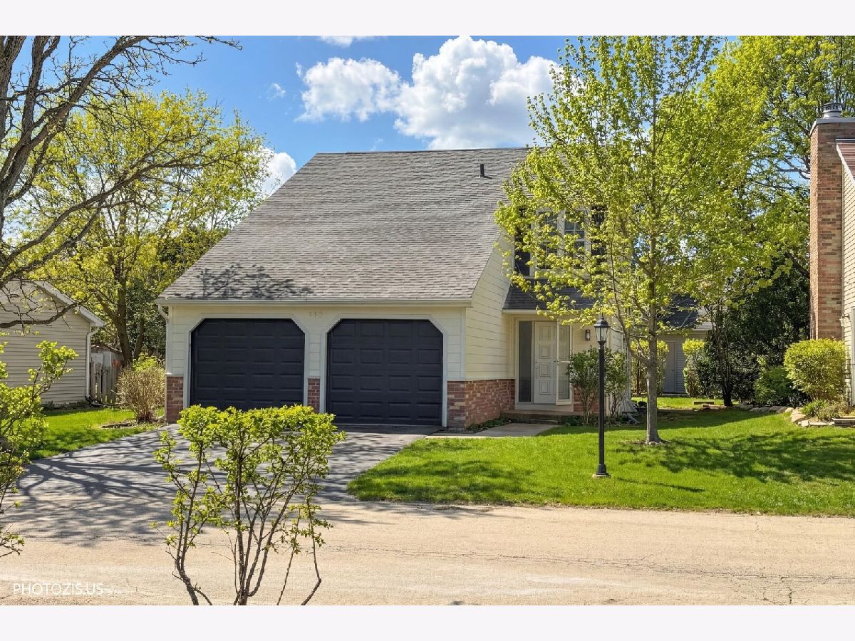 Townhomes & Condos & Homes For Sale Heather Ridge Gurnee Illinois, 642 Williams Court