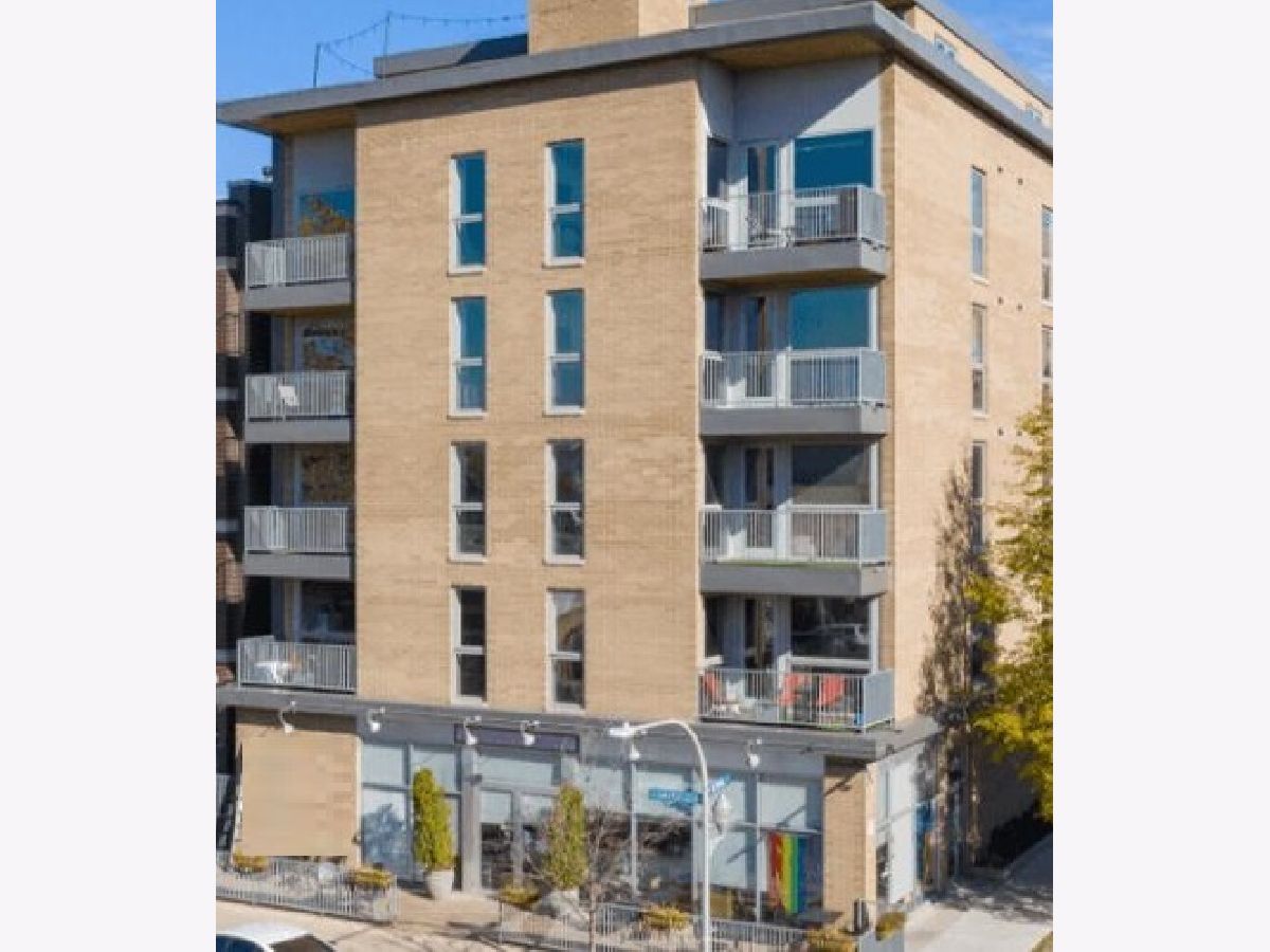  Rented Chicago Illinois, 3301 Sheffield