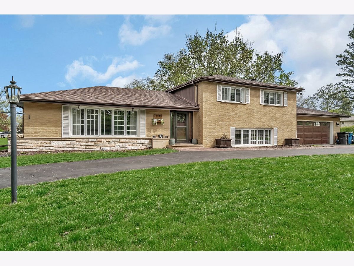  For Sale Palos Heights Illinois, 7040 131st Street