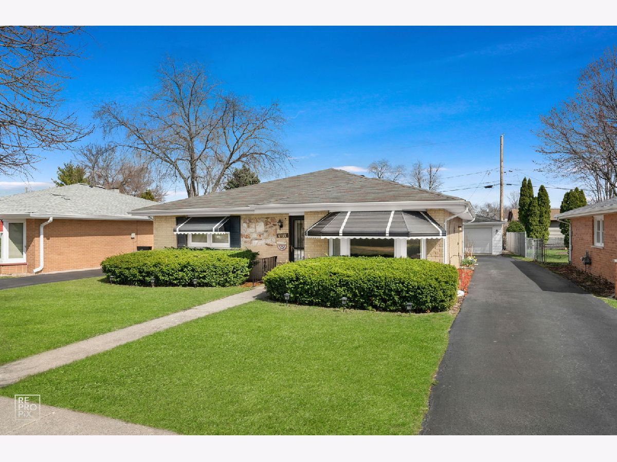  For Sale Brookfield Illinois, 4433 Madison Avenue